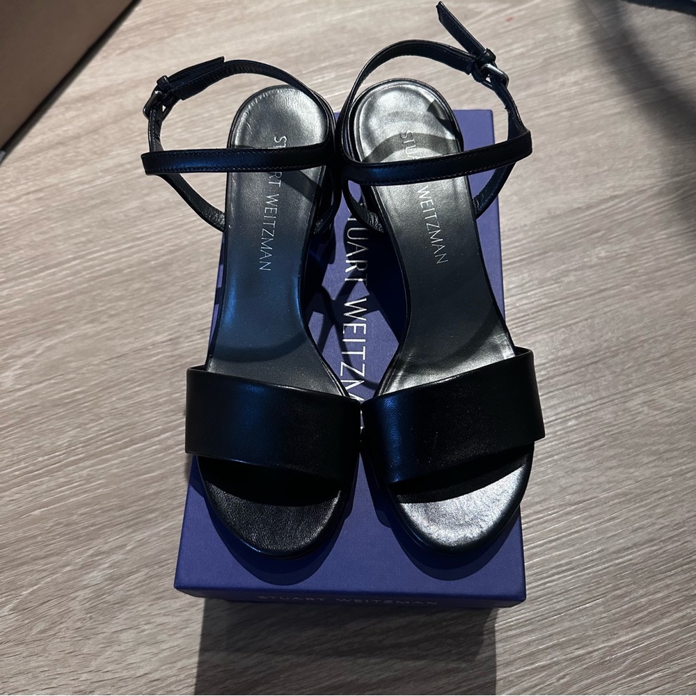 NEW Stuart Weitzman Sandals W7